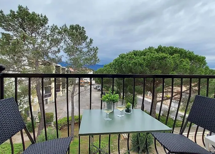 Appartement Renove Avec Balcon A 100 M De La Plage