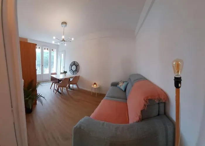 Appartement Renove Avec Balcon A 100 M De La Plage